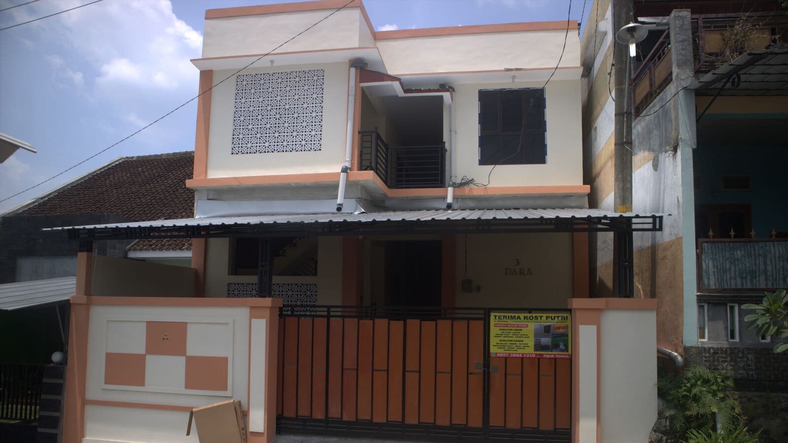 Tampak depan Kost Putri G&B House